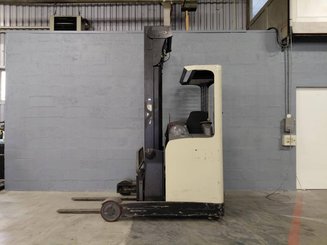 Reach truck Crown ESR4500-1.4