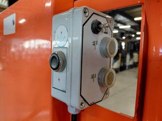 Vertical lift platform JLG TOUCAN DUO