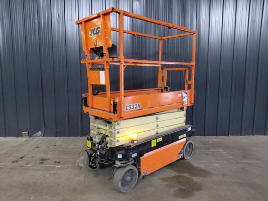 Scissor lift platform JLG 1532R - 1