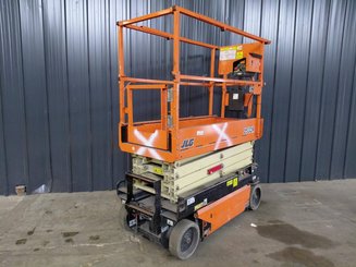 Scissor lift platform JLG 1532R