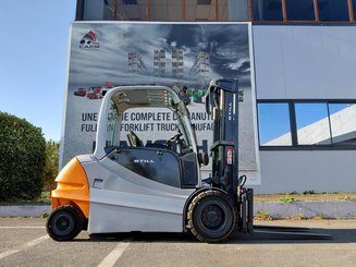 Four wheel front forklift STILL RX60-50