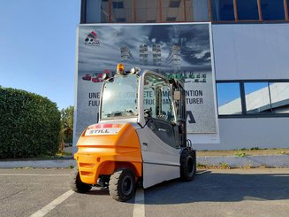 Four wheel front forklift STILL RX60-50