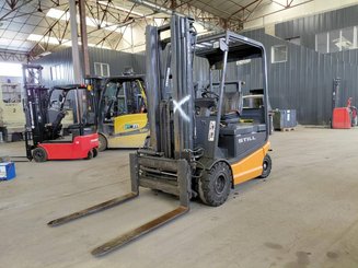 Four wheel front forklift STILL R60-25