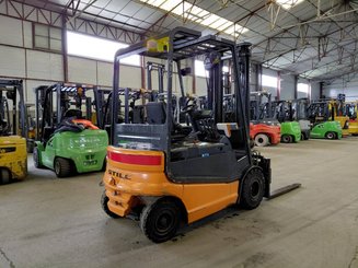 Four wheel front forklift STILL R60-25