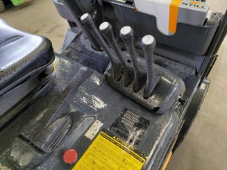 Four wheel front forklift STILL R60-25
