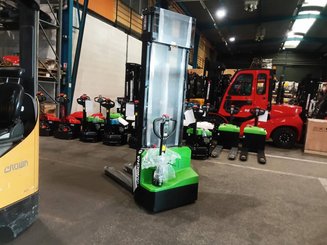 Pedestrian pallet stacker Hangcha CDD15-A2MC2-ISZ