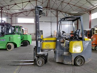 Articulated forklift Aisle Master 20SE