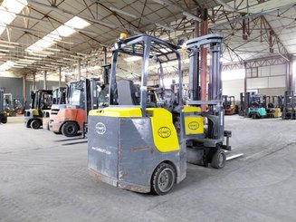 Articulated forklift Aisle Master 20SE