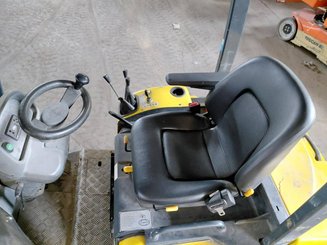 Articulated forklift Aisle Master 20SE