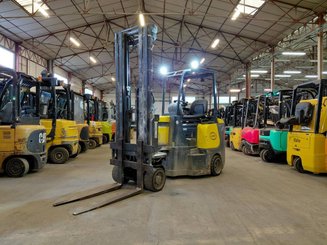 Articulated forklift Aisle Master 20SE