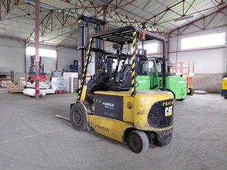 Four wheel front forklift Caterpillar EP30K