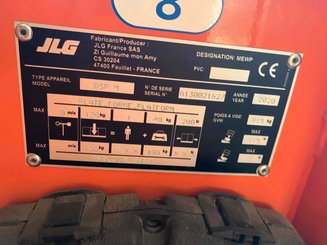 Vertical lift platform JLG DSP-M