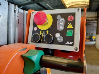 Vertical lift platform JLG TOUCAN DUO
