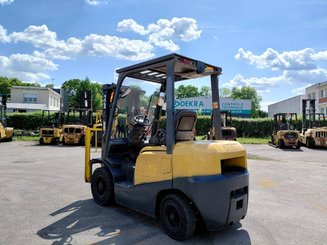 Four wheel front forklift TCM FD25T3