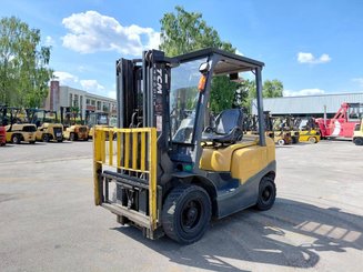 Four wheel front forklift TCM FD25T3