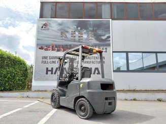 Four wheel front forklift TCM FD30T3