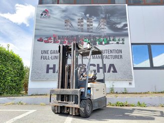 Four wheel front forklift Crown SC6040-16