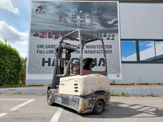 Four wheel front forklift Crown SC6040-16