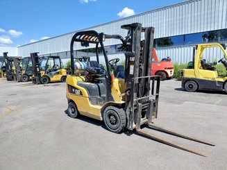Four wheel front forklift Caterpillar GP18N