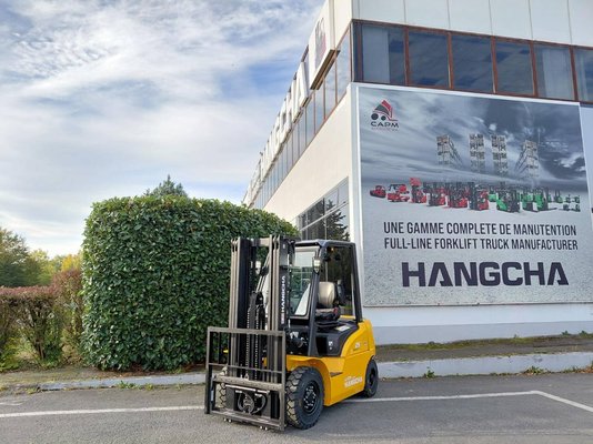 Four wheel front forklift Hangcha XE25i ( CPD25-XEY2HA-SI ) - 1