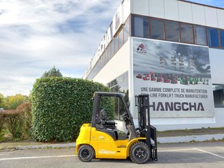 Four wheel front forklift Hangcha XE25i ( CPD25-XEY2HA-SI )