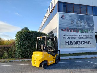 Four wheel front forklift Hangcha XE25i ( CPD25-XEY2HA-SI )