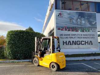 Four wheel front forklift Hangcha XE25i ( CPD25-XEY2HA-SI )