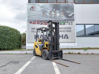 Four wheel front forklift Caterpillar GP25N