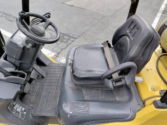 Four wheel front forklift Caterpillar GP25N