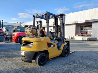 Four wheel front forklift Caterpillar GP30NTD