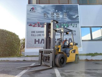 Four wheel front forklift Caterpillar GP30NTD