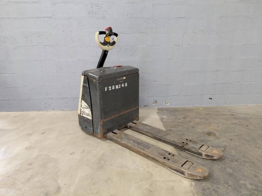 Pedestrian pallet truck Crown WP3020-2.0 - 1