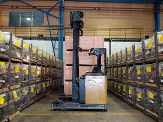 Reach truck Hyster HYR2.0