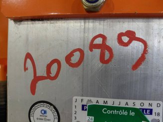 Vertical lift platform JLG TOUCANDUO