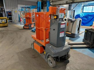 Vertical lift platform JLG TOUCANDUO