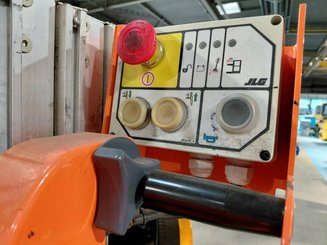 Vertical lift platform JLG TOUCANDUO