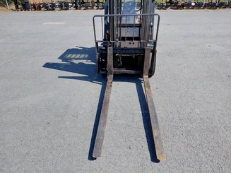 Four wheel front forklift Doosan D30GP - 4