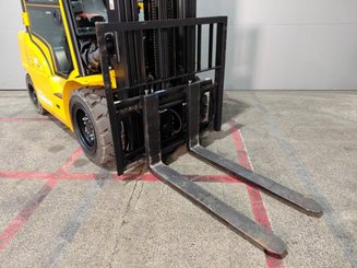 Four wheel front forklift Hangcha XE30Hi ( CPD30-XEY2H2-SI )