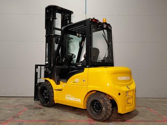 Four wheel front forklift Hangcha XE35i (CPD35-XEY2HA-SI)