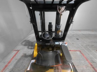 Four wheel front forklift Hangcha XE35i (CPD35-XEY2HA-SI)
