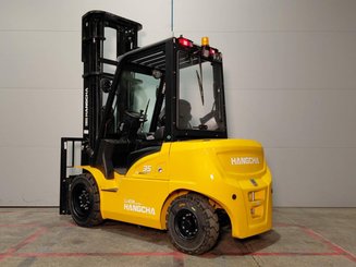 Four wheel front forklift Hangcha XE35i (CPD35-XEY2HA-SI)