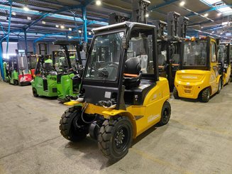 Four wheel front forklift Hangcha XE35i (CPD35-XEY2HA-SI)