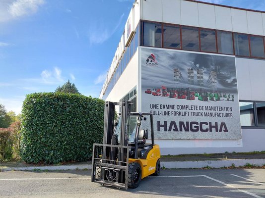 Four wheel front forklift Hangcha XE35i (CPD35-XEY2HA-SI) - 1