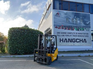 Four wheel front forklift Hangcha XE18i (CPD18-XEY2HA-SI) 