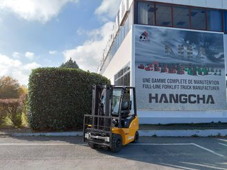 Four wheel front forklift Hangcha XE18i (CPD18-XEY2HA-SI) 