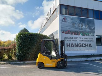 Four wheel front forklift Hangcha XE18i (CPD18-XEY2HA-SI) 