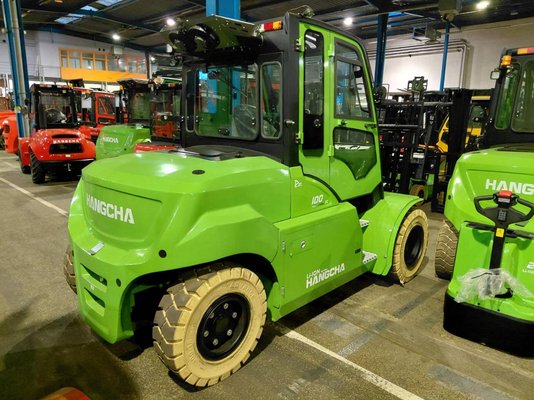Four wheel front forklift Hangcha XC100i (CPD100-XCY2-SI) - 1