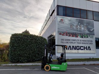 Three wheel front forklift Hangcha X3W15i (CPDS15-XD4-SI)