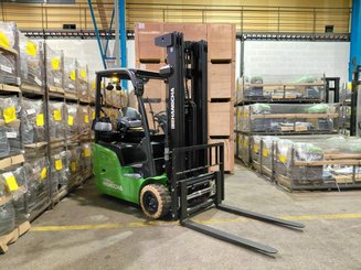 Three wheel front forklift Hangcha XC3-20i (CPDS20-XCY2G-SI) - 1