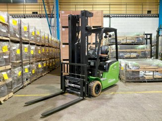 Three wheel front forklift Hangcha XC3-20i (CPDS20-XCY2G-SI) - 1